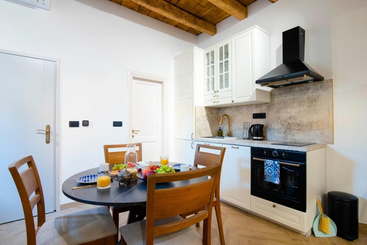 Apartments Allegra Sinj Bagian luar foto