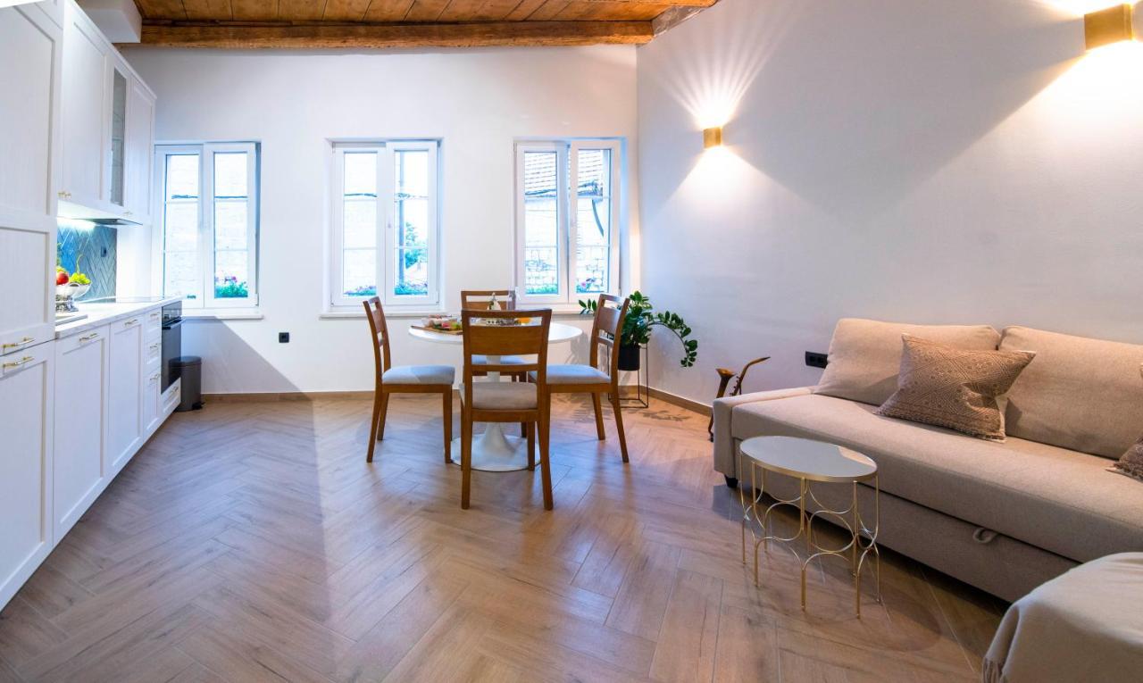 Apartments Allegra Sinj Bagian luar foto